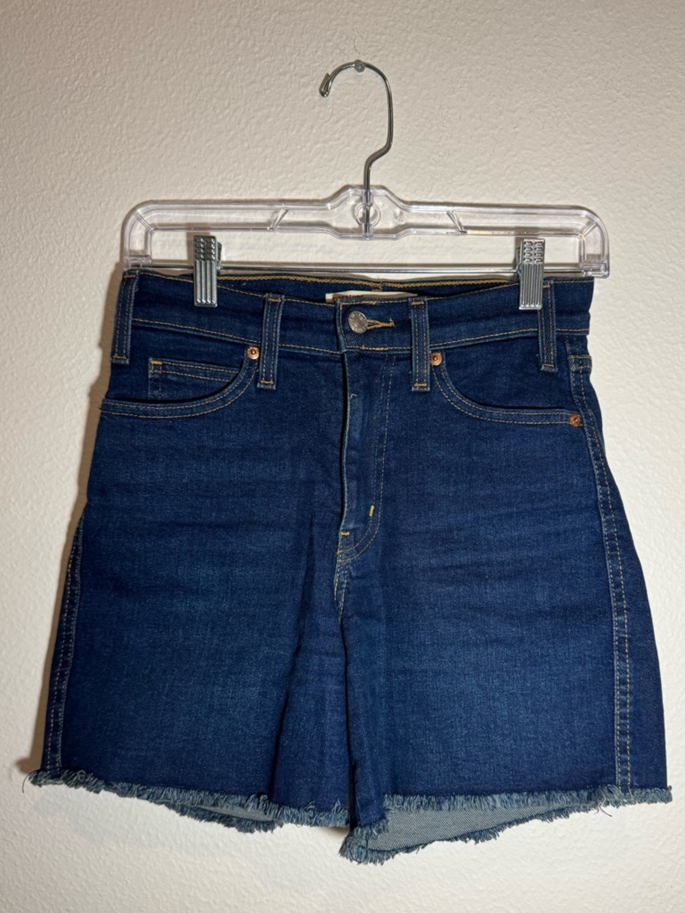 Levi Strauss Signature Denim Shorts High Rise Raw Hem Size 26